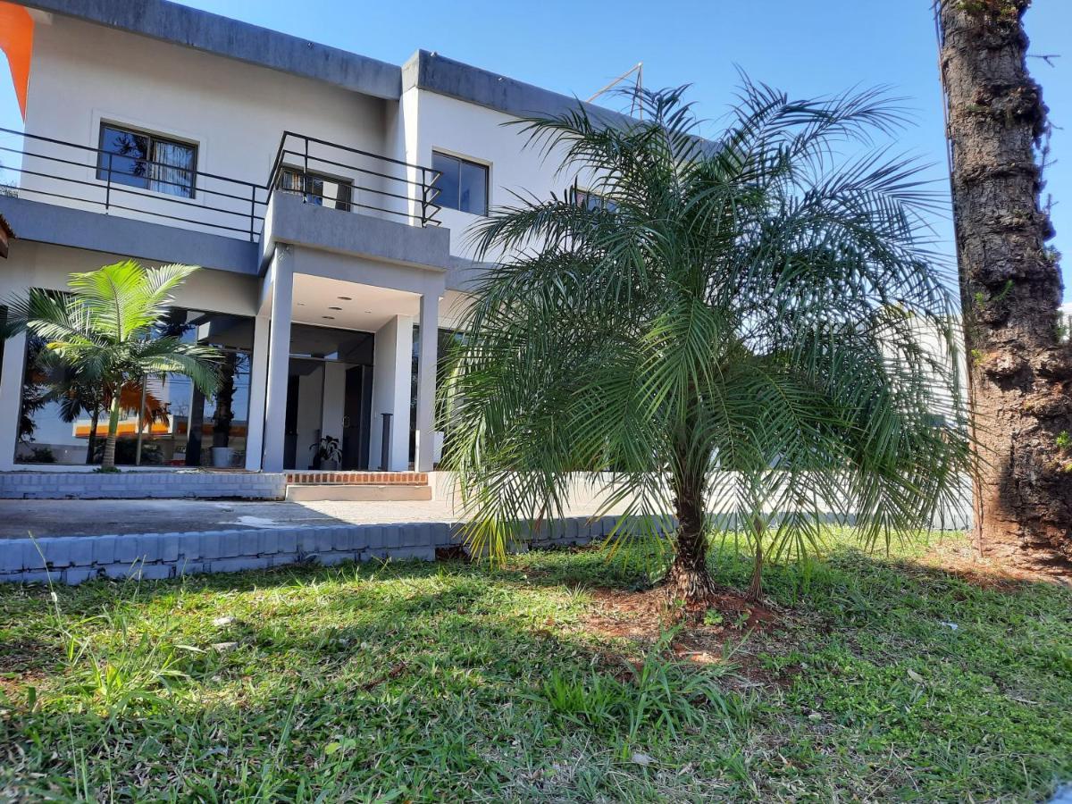 Tajy Iguazu Hotel Пуерто Игуасу Екстериор снимка